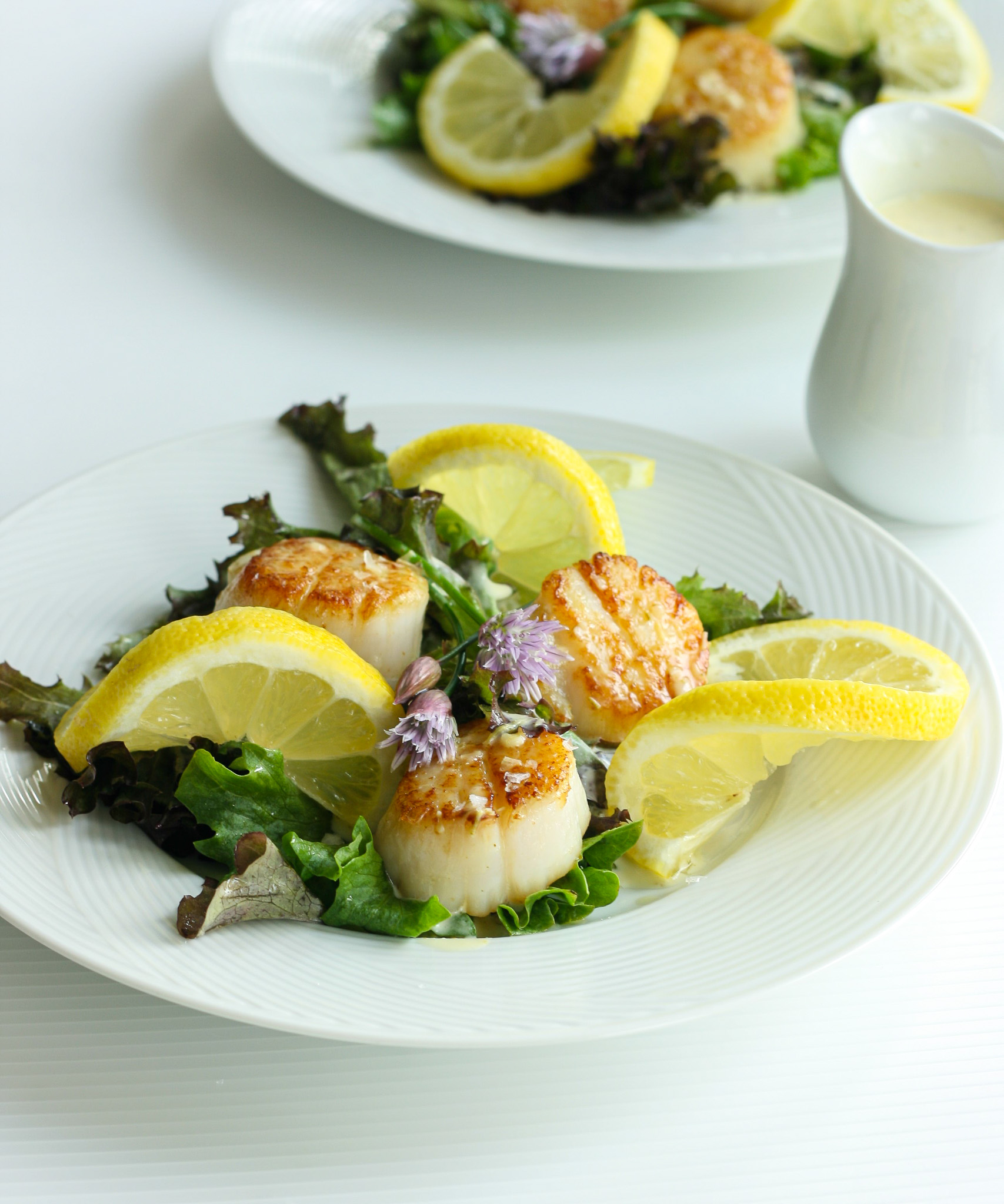 Seared Scallop Salad with Blender Bearnaise